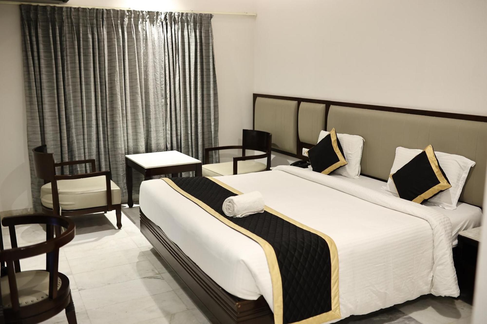 Hotel Saratharajans Мадурай Экстерьер фото